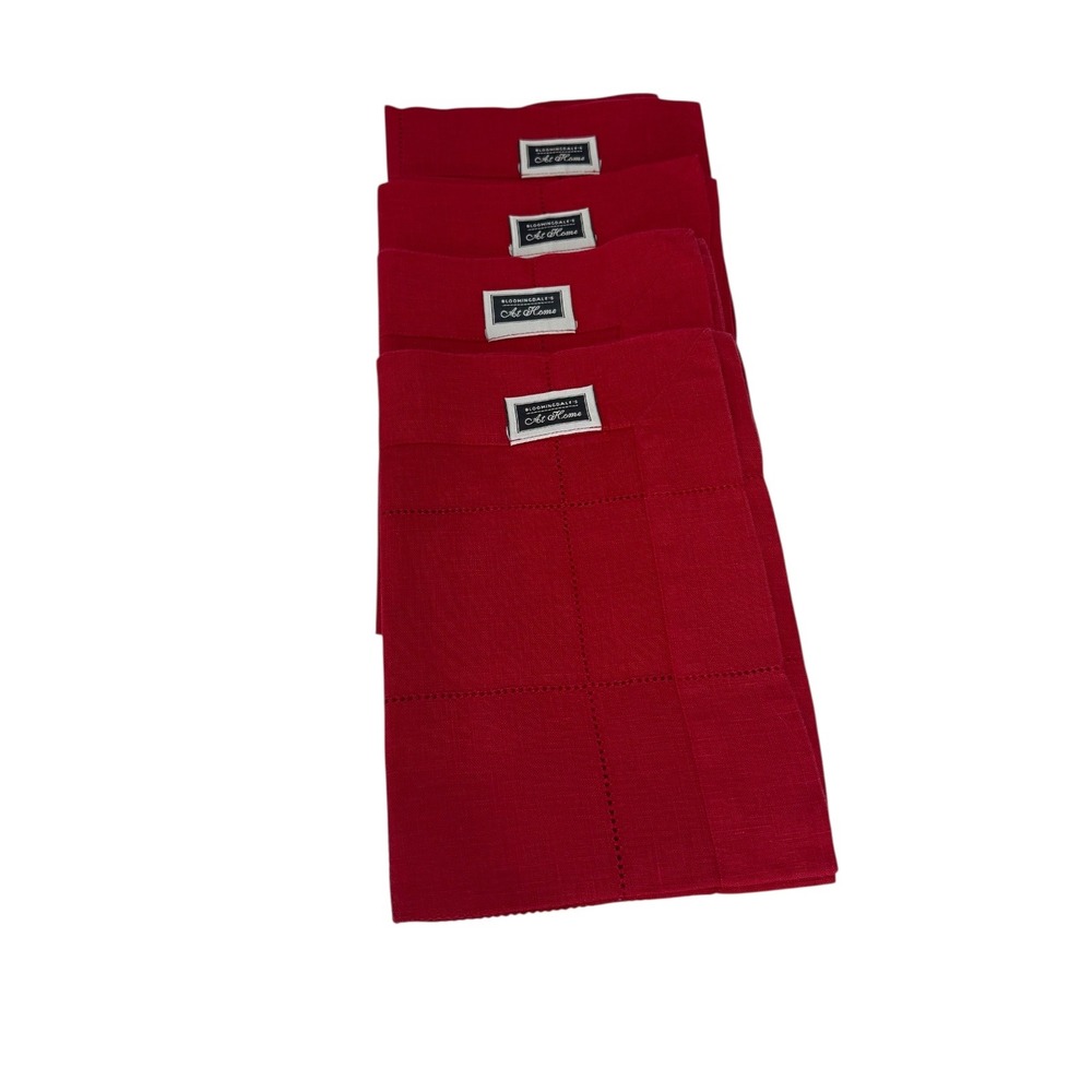 Bloomingdale's Art Home Red Linen Cloth Placemats Set of 4 Table Decor (Flaws)